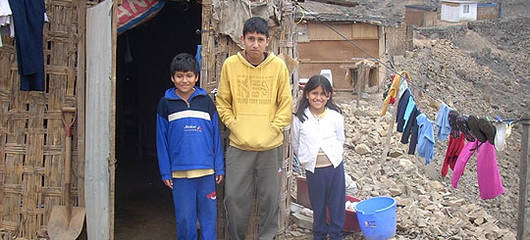 Kindern in Peru helfen